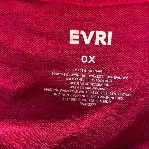 NWT- Plus Size EVRI Mixed Media Top - Size 0X - Picture 8 of 8